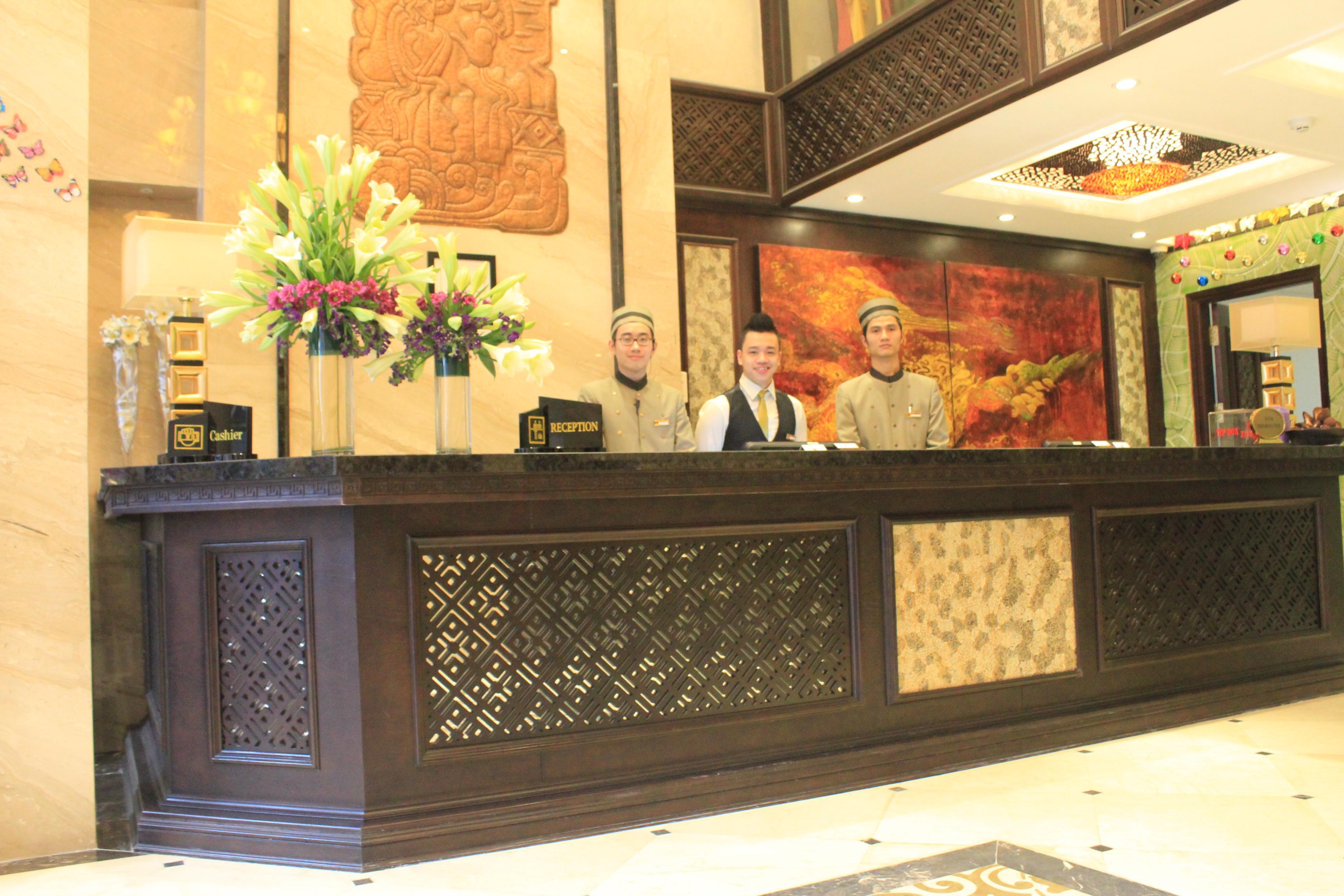 Golden Lotus Luxury Hotel Hanoi Exterior photo